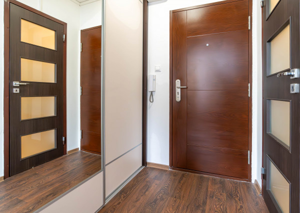 Na predaj útulný, kompletne prerobený 1 izbový zariadený  byt v tichej časti Šamorína.