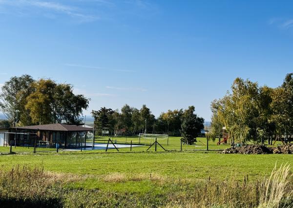 Na predaj 4 izbový rozostavaný rodinný dom v obci Radimov.