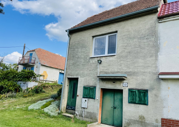 Vinohradnícky dom v obci Prietržka,okr.Skalica