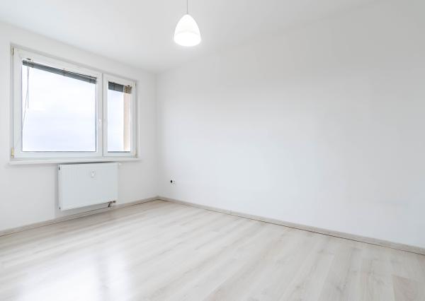 ŠAMORÍN -  3 izb.  BYT NA PRENÁJOM , Hlavná ulica