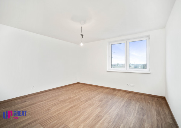 PREDAJ 3 izb. bytu s terasou, Oľdza, parking, novostavba