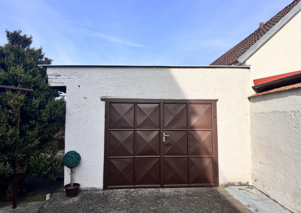 Na predaj priestranný 7-izbový rodinný dom v Gbeloch, okres Skalica.