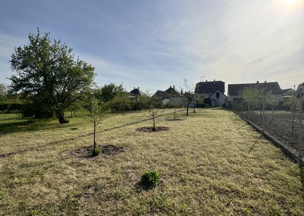 Na predaj priestranný 7-izbový rodinný dom v Gbeloch, okres Skalica.