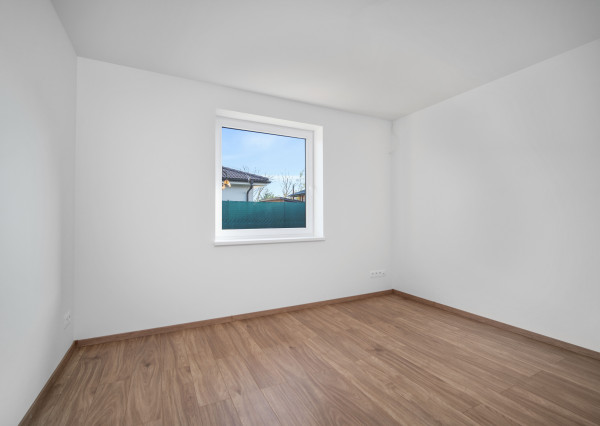 PREDAJ 3 izb. rodinného domu, Macov, novostavba, všetky IS