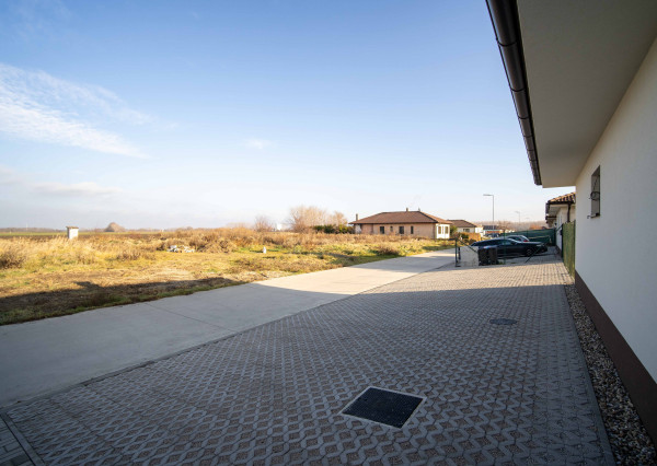 PREDAJ 3 izb. rodinného domu, Macov, novostavba, všetky IS