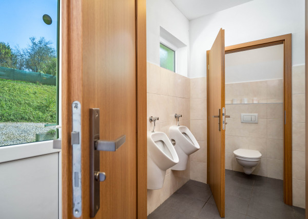 NA PREDAJ dom/reštaurácia, Moravské Lieskové, časť Šance