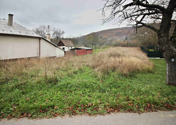 PREDAJ pozemku na výstavbu, Bzince p/Javorinou, časť Cetuna