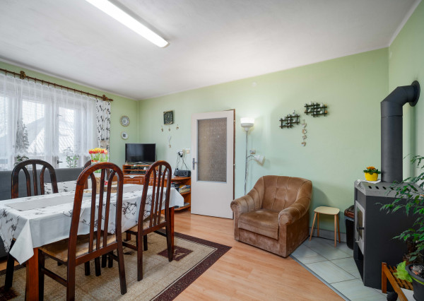 PREDANÉ 06/2025 - vidiecky dom Bzince p/J, časť Cetuna