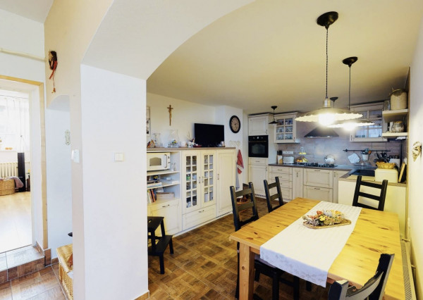 Na predaj zrekonštruovaný rodinný dom v obci Dubovce, časť Vidovany.