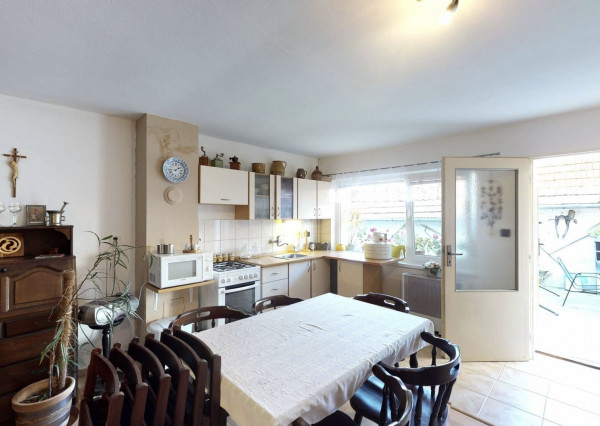 Na predaj zrekonštruovaný rodinný dom v obci Dubovce, časť Vidovany.