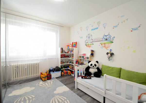 PRENAJATÉ-  3-izbový byt v meste Spišská Nová Ves