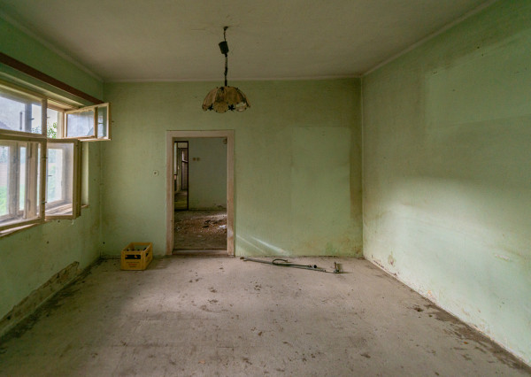 PREDAJ - Rodinný dom/stavebný pozemok - Lúka