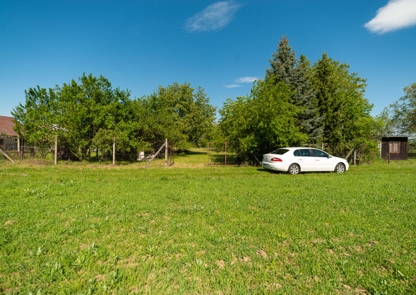 PREDAJ - pozemok vhodný na výstavbu - Klobušice, Ilava