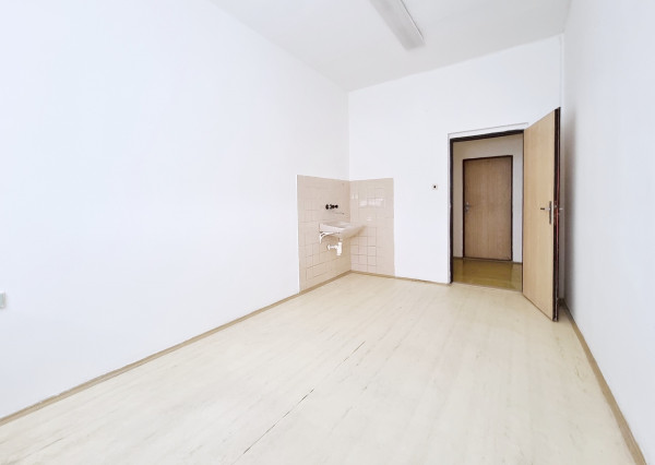 NÁJOM - kancelárie - ul.Trenčianska - Nové Mesto nad Váhom