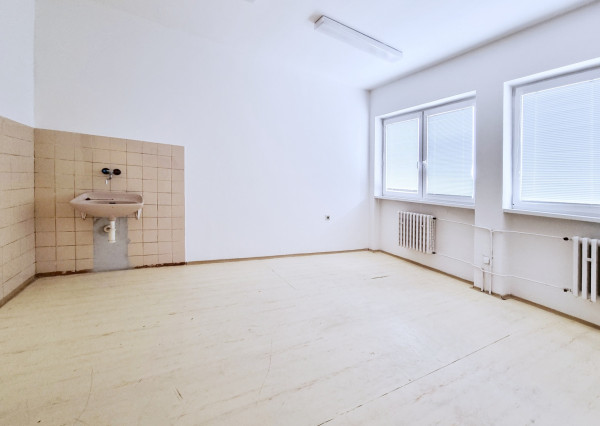 NÁJOM - kancelárie - ul.Trenčianska - Nové Mesto nad Váhom