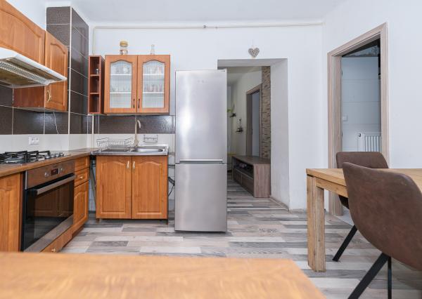 PREDANÉ 04/2025- Rodinný dom - Podolie