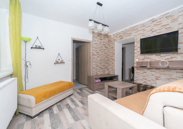 PREDANÉ 04/2025- Rodinný dom - Podolie