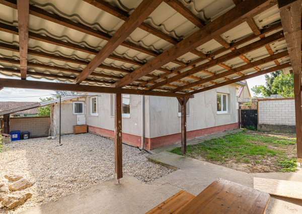 PREDANÉ 04/2025- Rodinný dom - Podolie