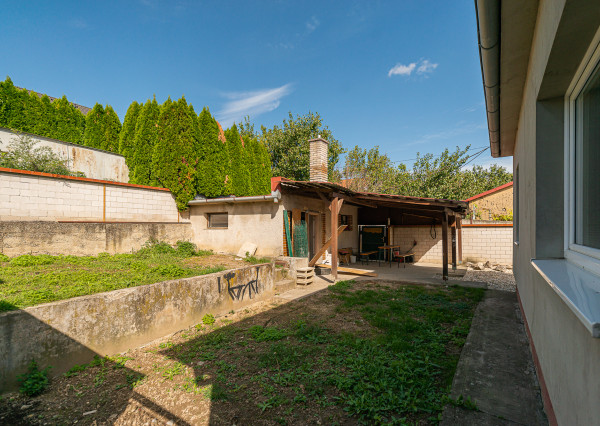 PREDANÉ 04/2025- Rodinný dom - Podolie