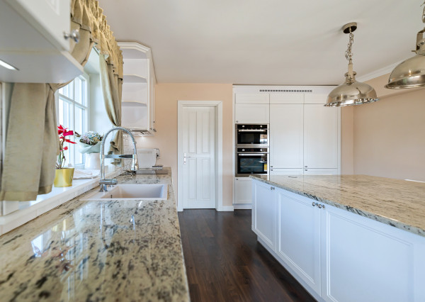 PREDAJ - Moderný, priestranný, úsporný dom v Mnešiciach