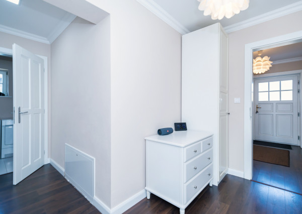 PREDAJ - Moderný, priestranný, úsporný dom v Mnešiciach