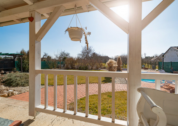 PREDAJ - Moderný, priestranný, úsporný dom v Mnešiciach