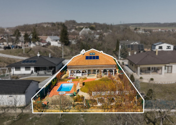 PREDAJ - Moderný, priestranný, úsporný dom v Mnešiciach