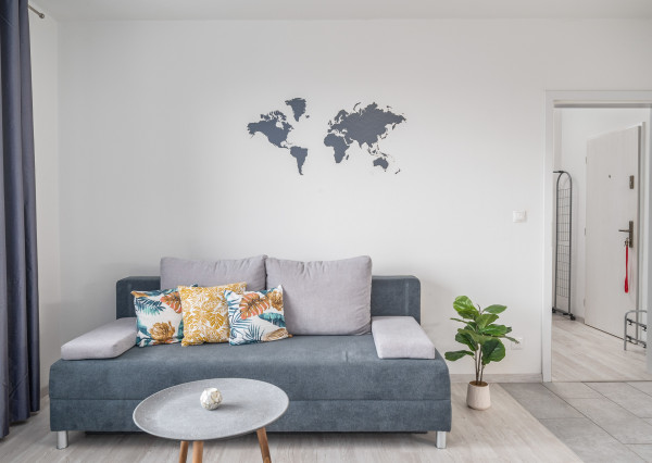 REZERVOVANÉ-PRENÁJOM 2 izb. bytu, Trnavská cesta, Bratislava