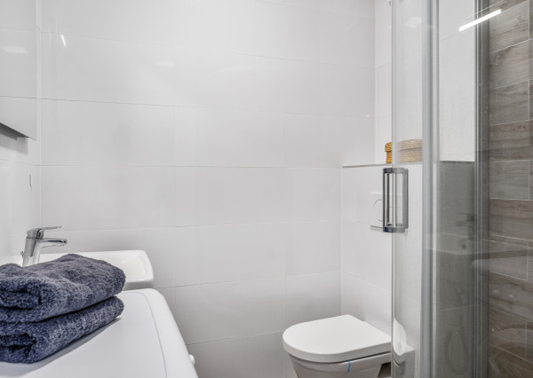 REZERVOVANÉ-PRENÁJOM 2 izb. bytu, Trnavská cesta, Bratislava