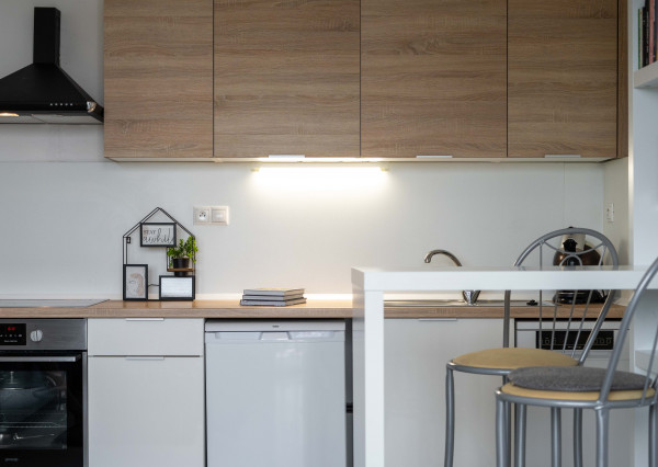 REZERVOVANÉ-PRENÁJOM 2 izb. bytu, Trnavská cesta, Bratislava