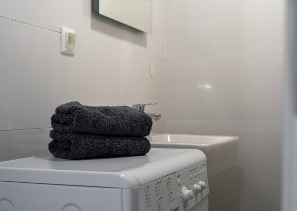 REZERVOVANÉ-PRENÁJOM 2 izb. bytu, Trnavská cesta, Bratislava