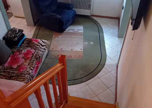 KROMPACHY- rodinný dom (10izieb)+ 3 garáže na PREDAJ !