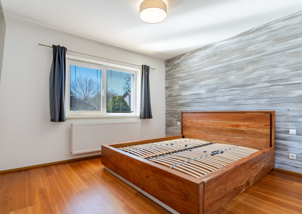 NA PREDAJ štýlový rodinný bungalov v obci Tureň - Senec