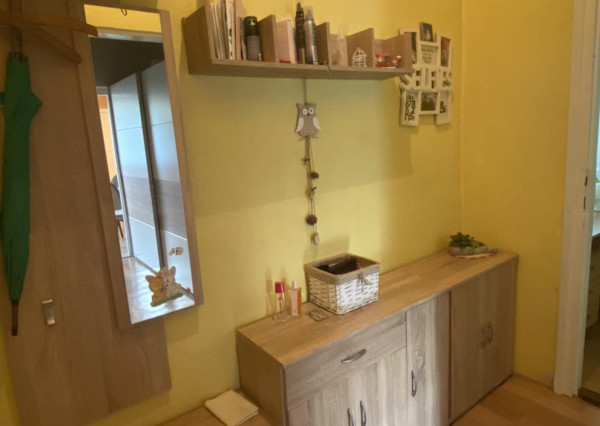 KROMPACHY- rodinný dom (10izieb)+ 3 garáže na PREDAJ !