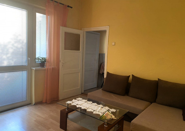 KROMPACHY- rodinný dom (10izieb)+ 3 garáže na PREDAJ !