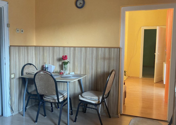 KROMPACHY- rodinný dom (10izieb)+ 3 garáže na PREDAJ !