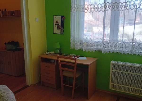 KROMPACHY- rodinný dom (10izieb)+ 3 garáže na PREDAJ !