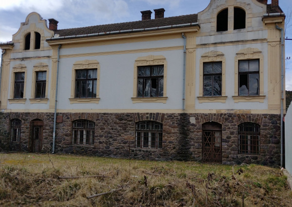 BUDOVA na predaj v meste KROMPACHY