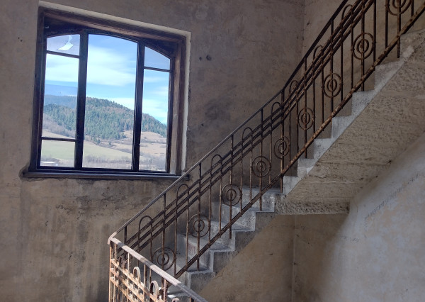 BUDOVA na predaj v meste KROMPACHY