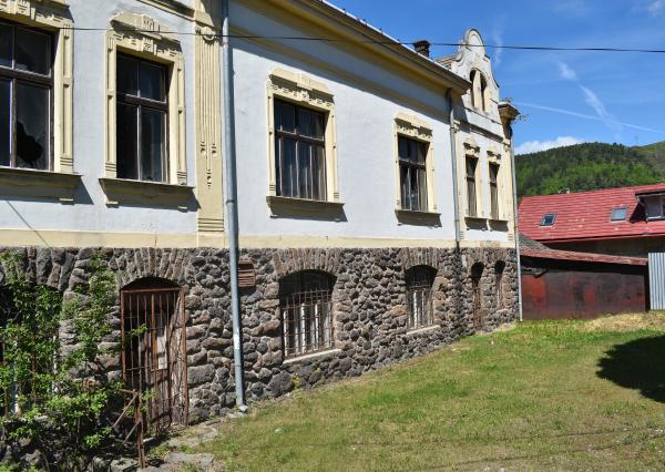 BUDOVA na predaj v meste KROMPACHY