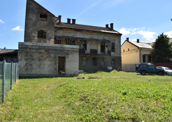 BUDOVA na predaj v meste KROMPACHY