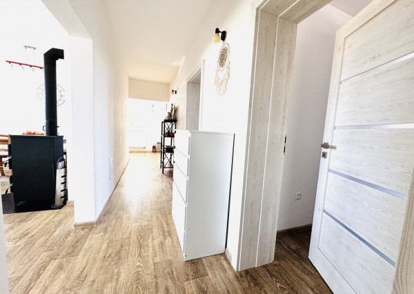 Zrekonštruovaný 3-izbový rodinný dom v Gbeloch – pripravený na nasťahovanie.