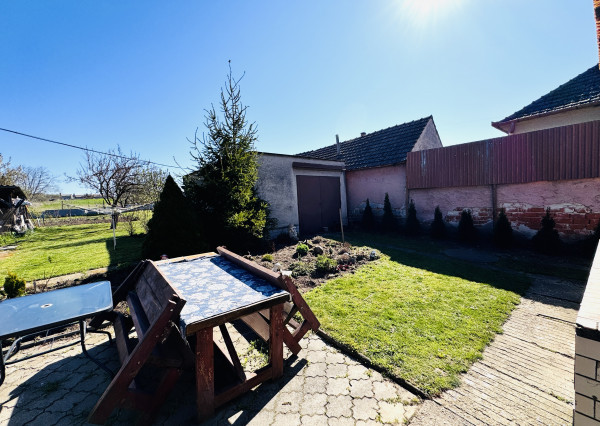 Zrekonštruovaný 3-izbový rodinný dom v Gbeloch – pripravený na nasťahovanie.