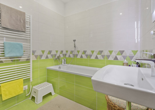 3-izbový byt s garážou a záhradkou v srdci Šamorína