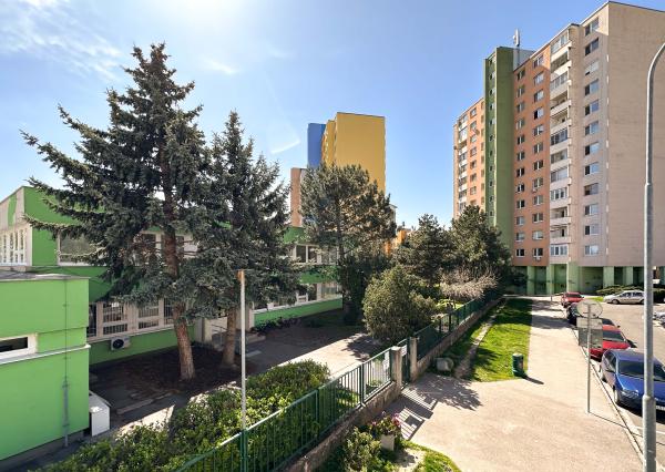 PREDAJ 1 izb. bytu, Závadská, Bratislava-Rača