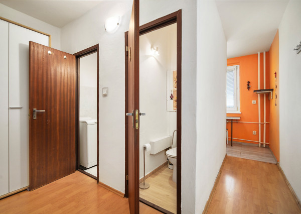 PREDAJ 1 izb. bytu, Závadská, Bratislava-Rača