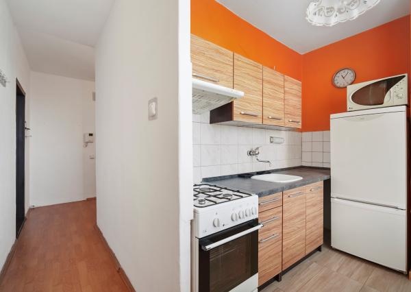 PREDAJ 1 izb. bytu, Závadská, Bratislava-Rača