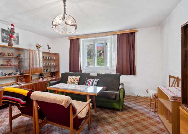 NA PREDAJ rodinný dom v tichej lokalite Hrašné-Hodulov vrch