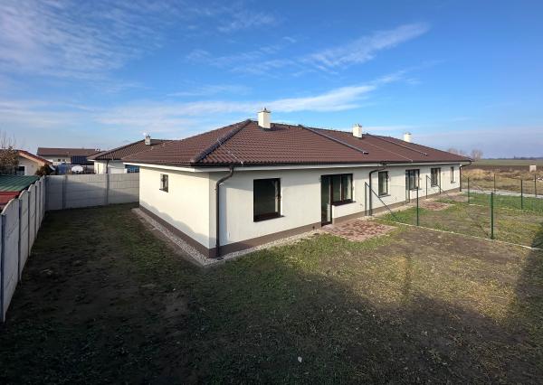PREDAJ 3 izb. rodinného domu, Macov, novostavba, všetky IS