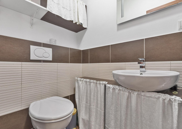 NA PREDAJ Exkluzívny 4-izbový rodinný dom  – Hviezdoslavov - PREDANÉ